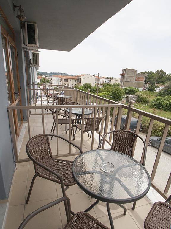 Pineapple Skiathos Екстер'єр фото