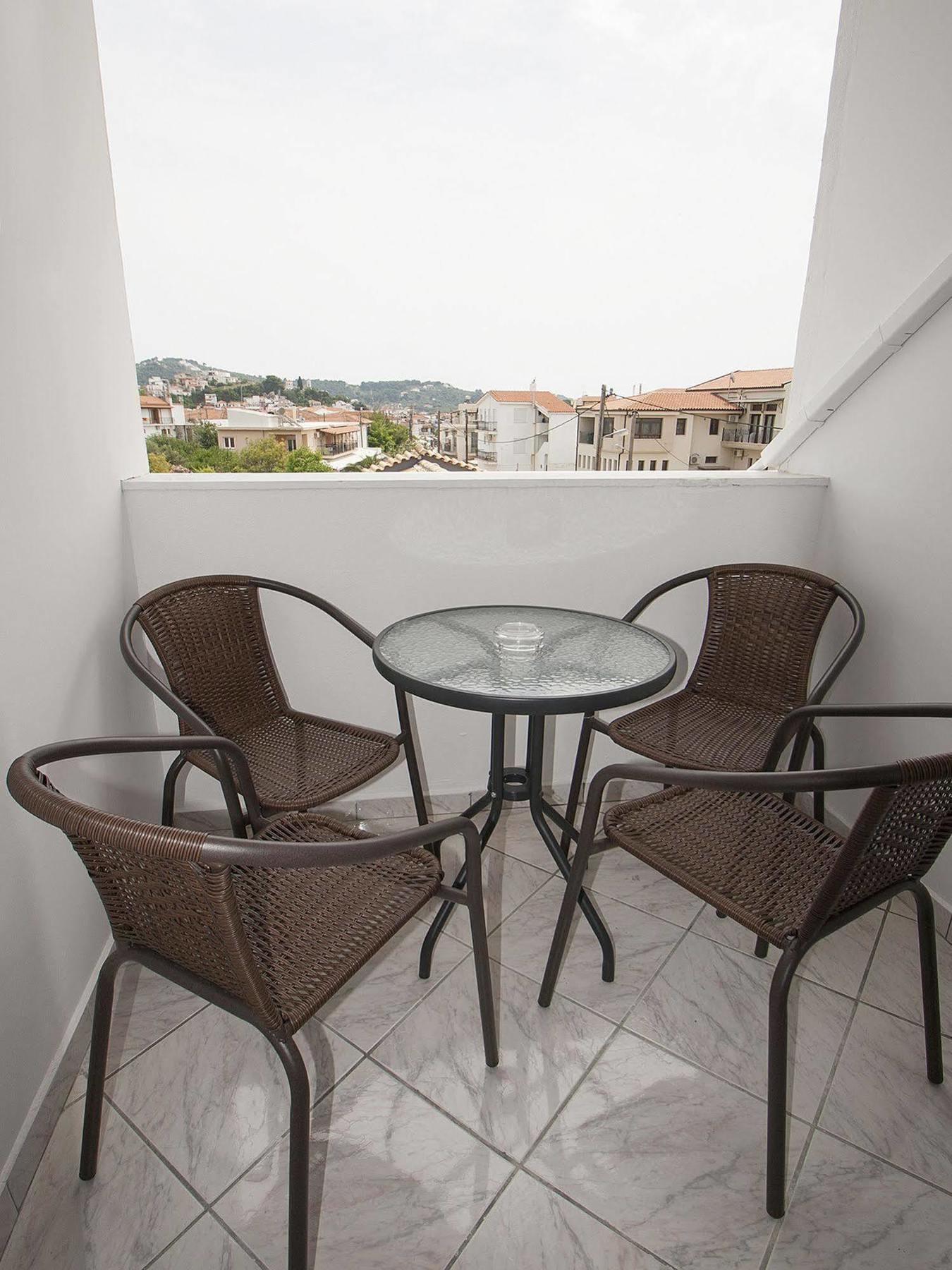 Pineapple Skiathos Екстер'єр фото