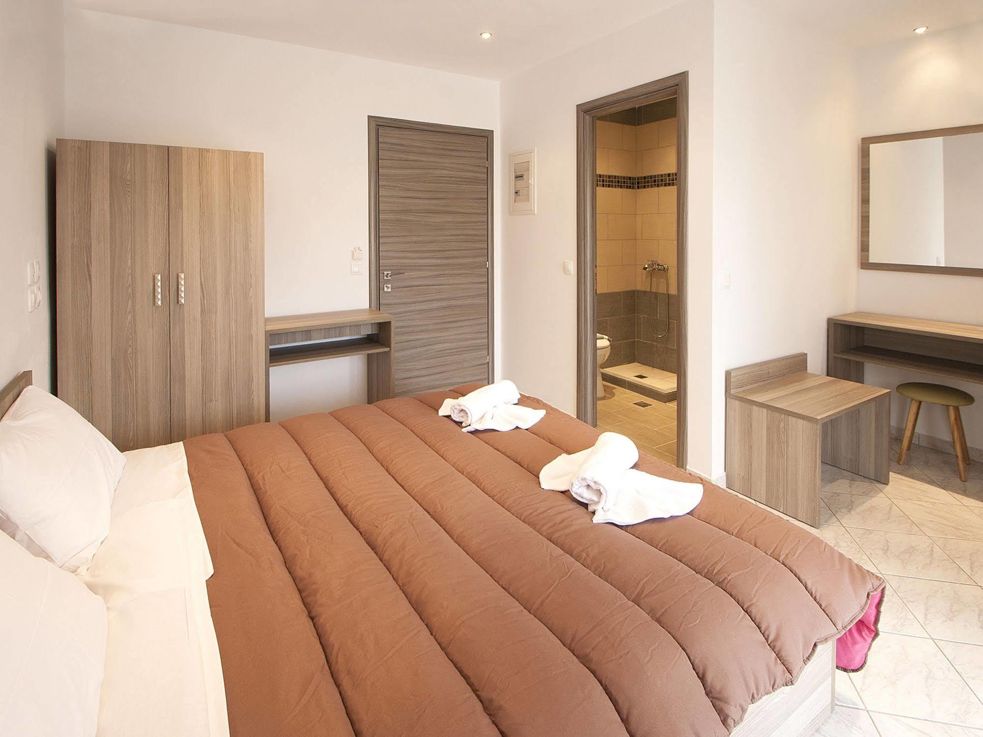 Pineapple Skiathos Екстер'єр фото