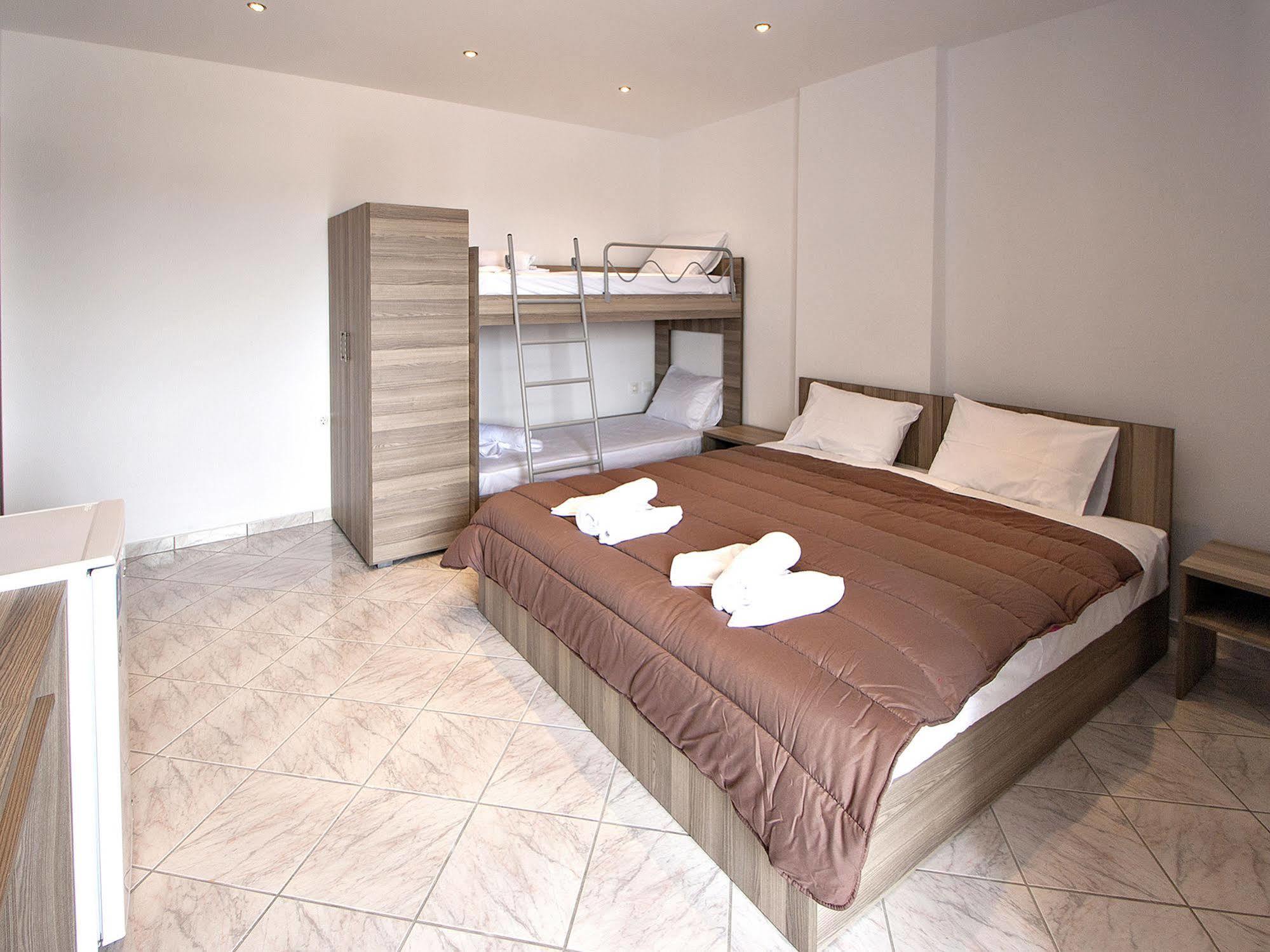 Pineapple Skiathos Екстер'єр фото